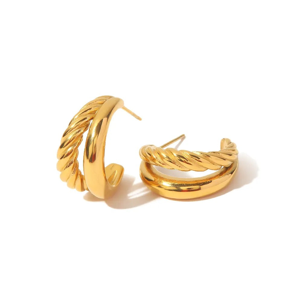 Cecilia – Ring Goldenes Kreuz Elegant