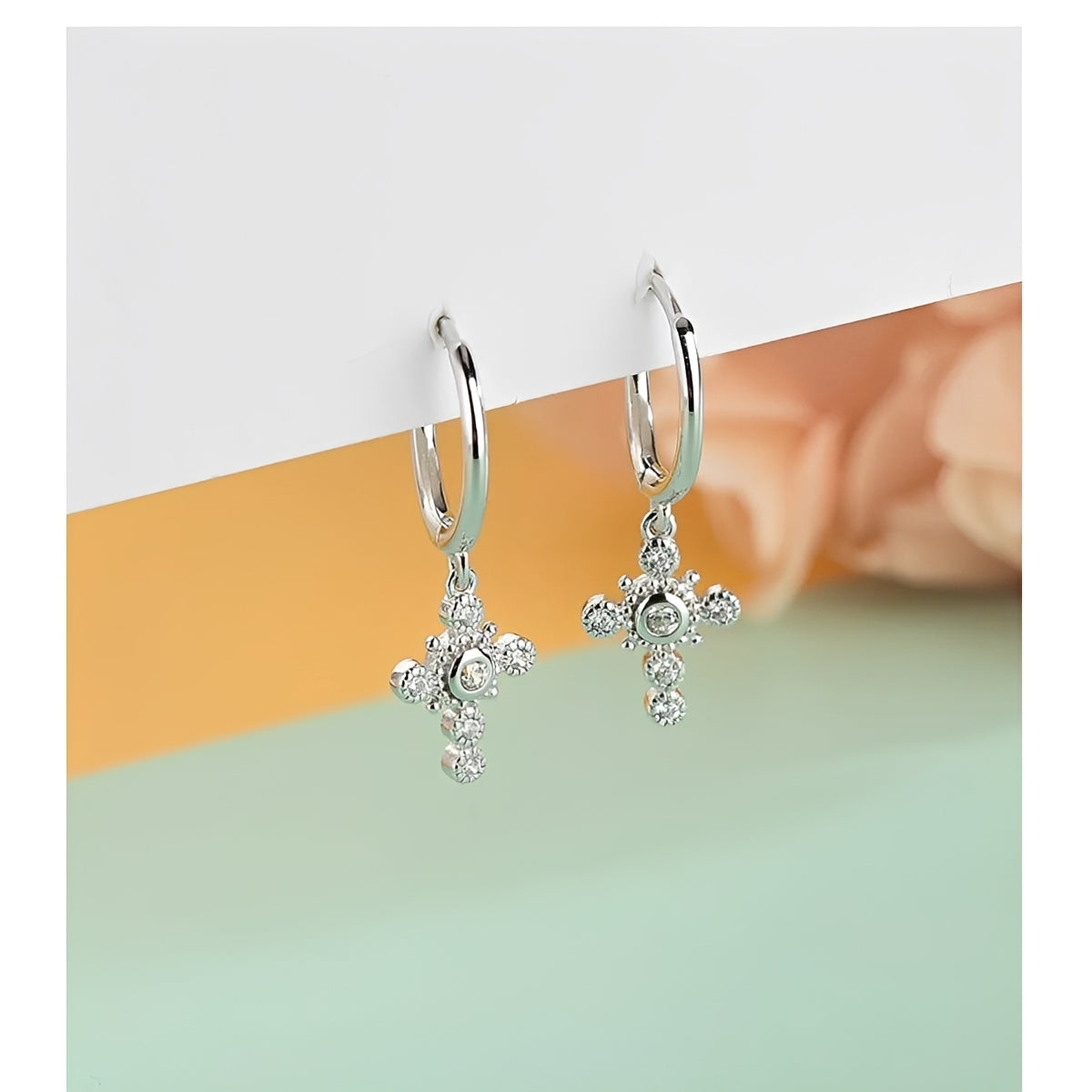 Yasmine – Chic 925 Silber Kreuzohrringe
