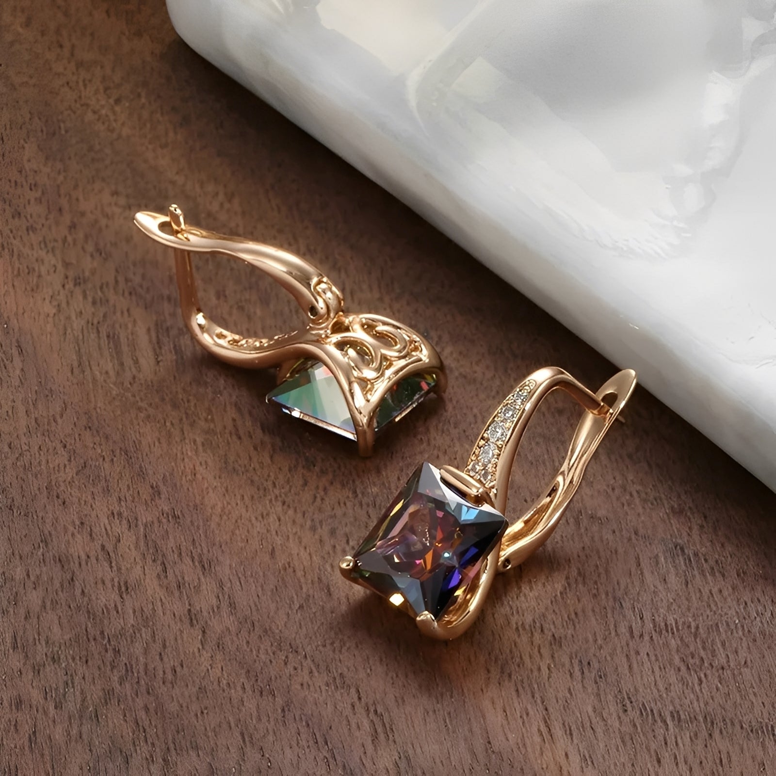 Celina – Kreolen Gold mit bunten Zirkonia