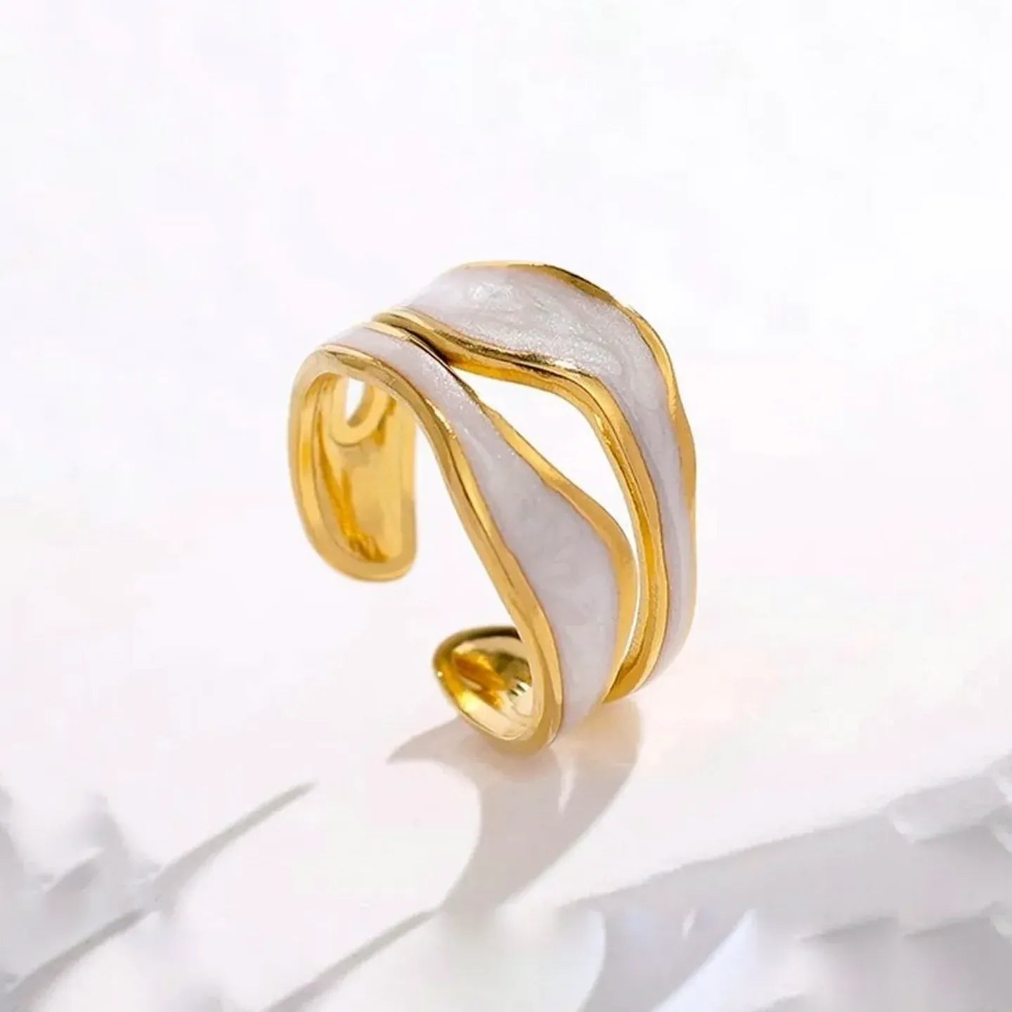 Elina – Vintage-Ring in Weißem Gold Elegant