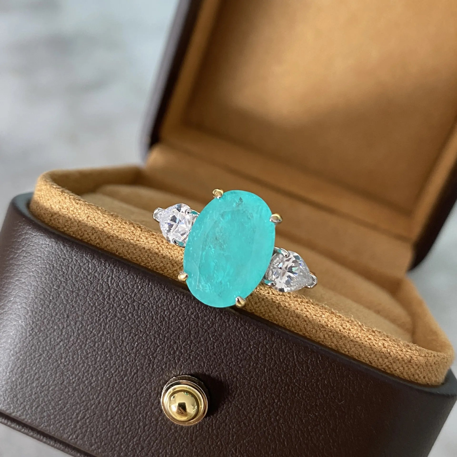 Anika – Statement-Ring mit Azur-Stein