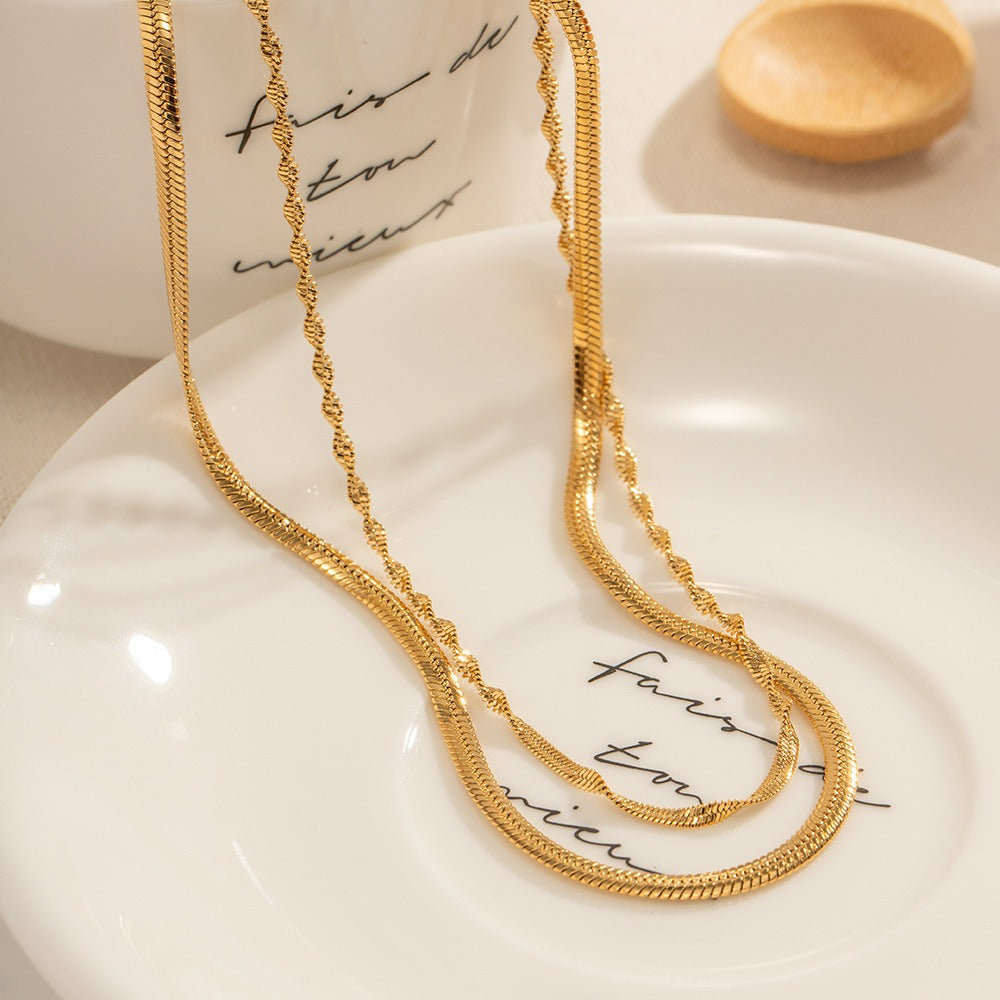Elira – Halskette mit doppelter geflochtener Kette in Gold