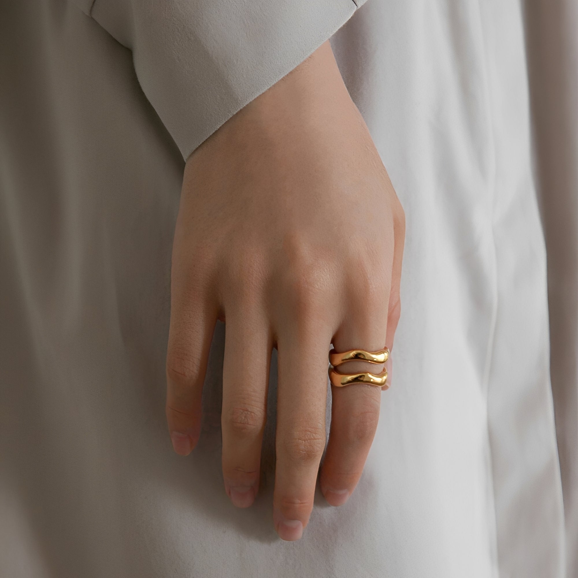 Lorena – Ring Welle Elegant Gebogen