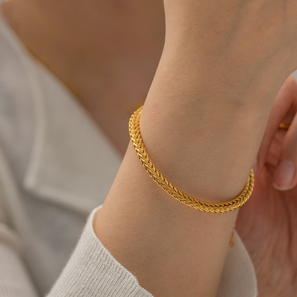 Noémie – Elegantes flaches Seil-Kettenarmband