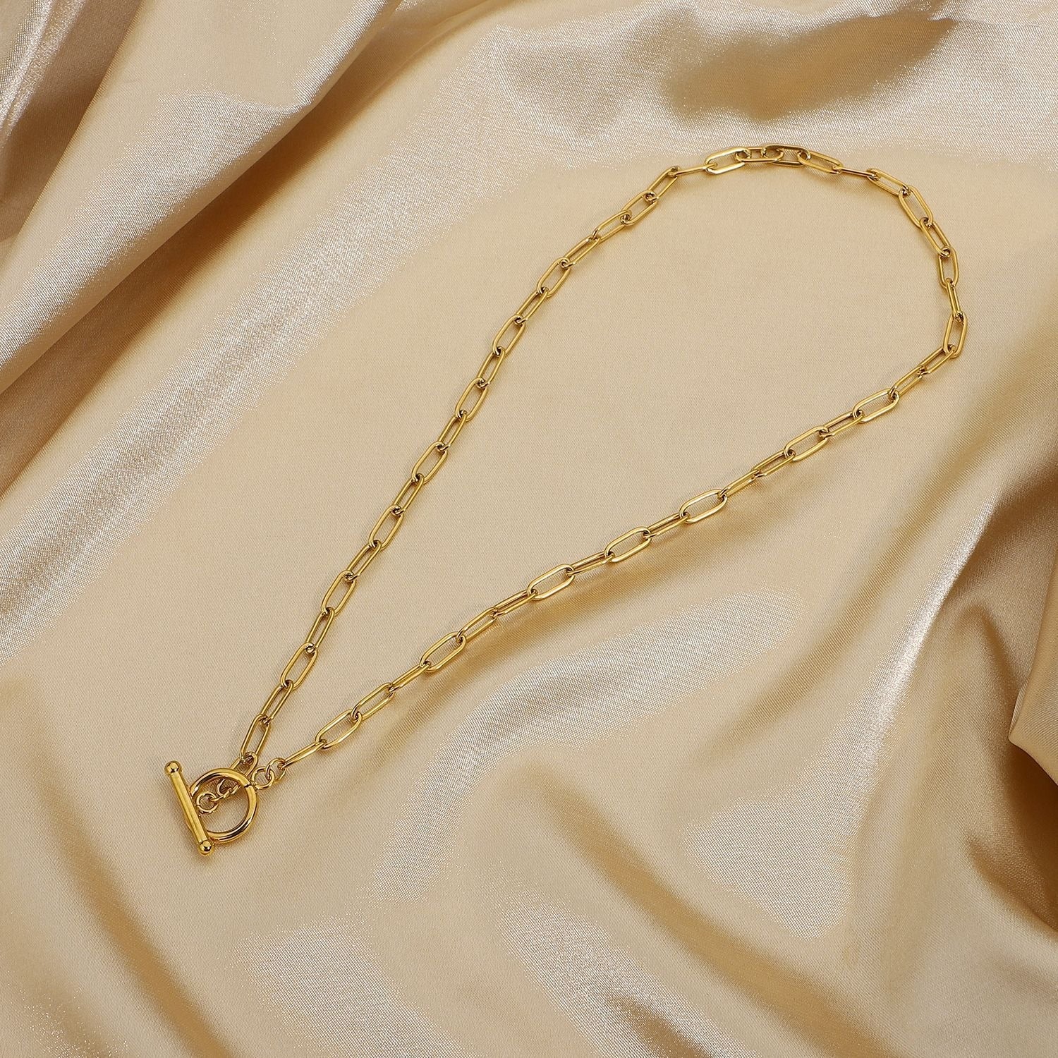 Ellie – T-Bar-Halsband mit linearen Verbindungen aus Gold