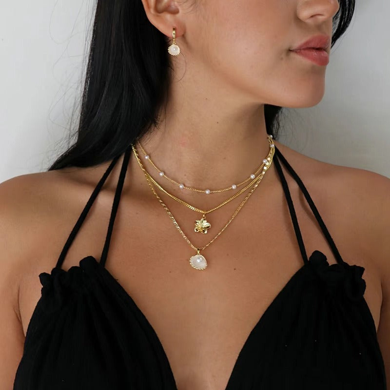 Ami – Elegante Perlenhalskette