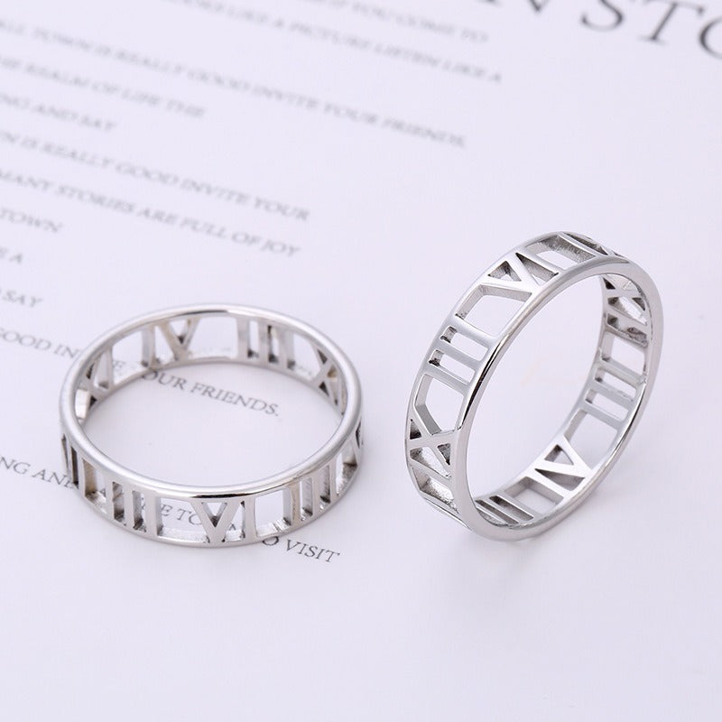 Valérie – Eleganter Ring mit römischen Ziffern
