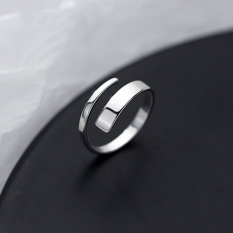 Leslie – Vintage-Silberring mit Texturiertem Finish