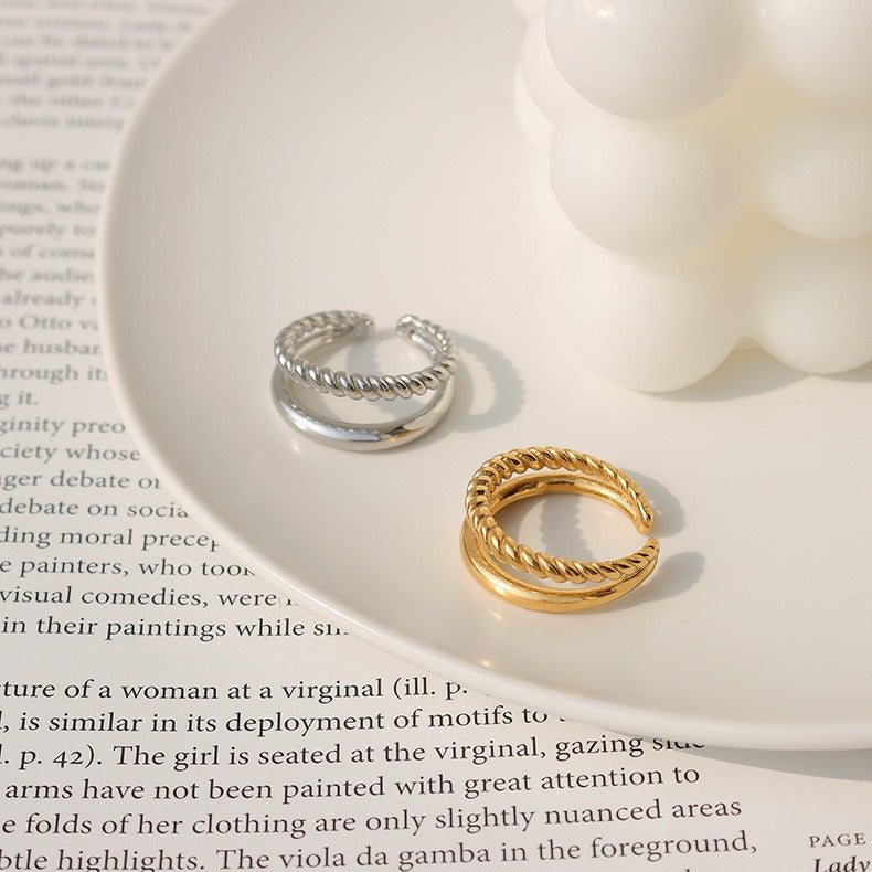 Adele – Doppel-Twist-Ring aus poliertem Gold