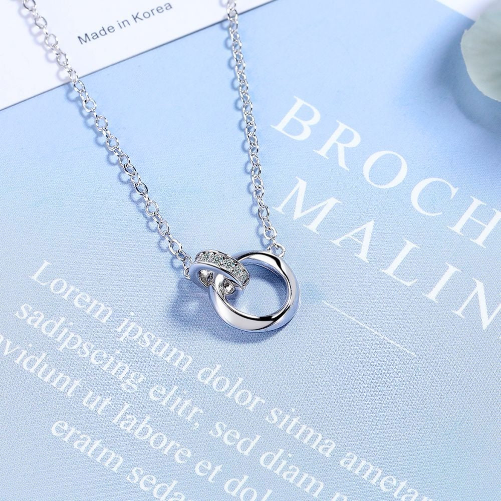 Kris – Liebe Möbius-Schmuckhalskette aus Sterlingsilber