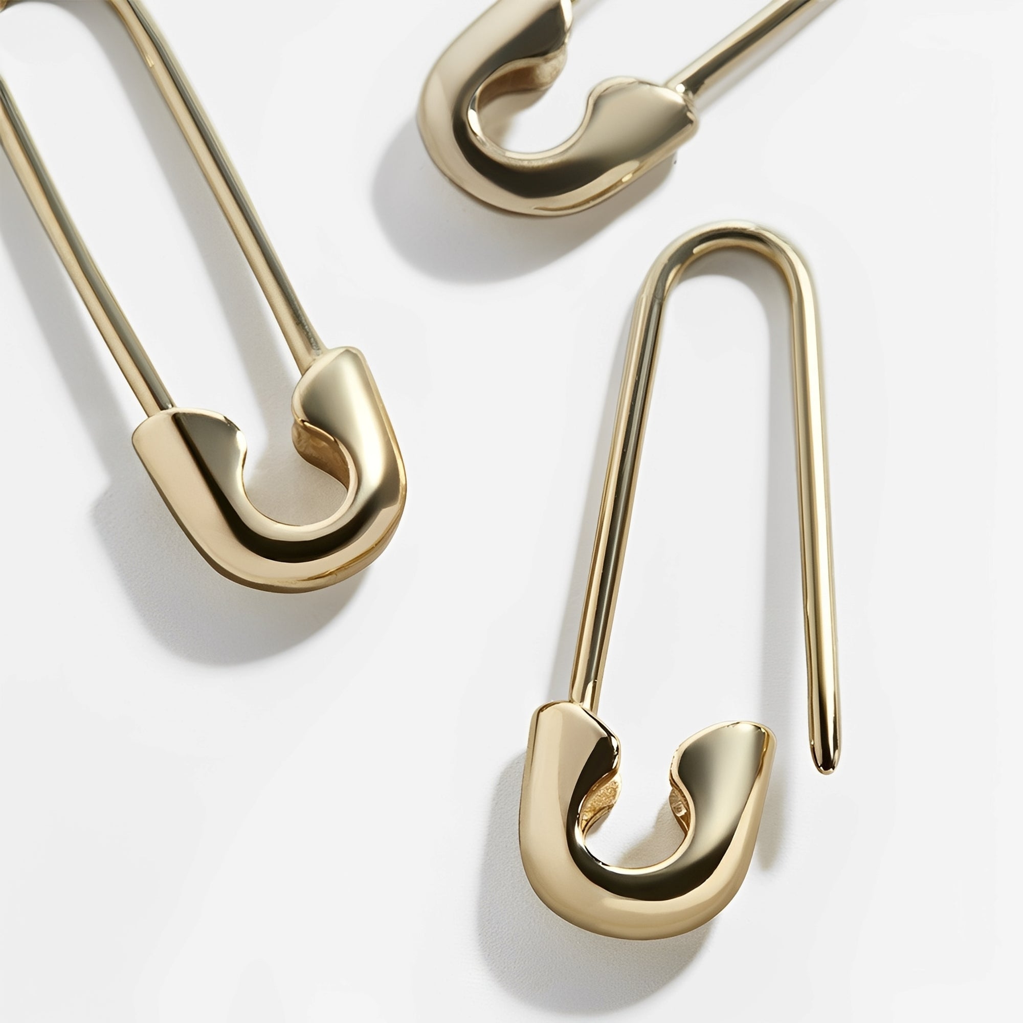 Elia – Elegante Metallohrringe