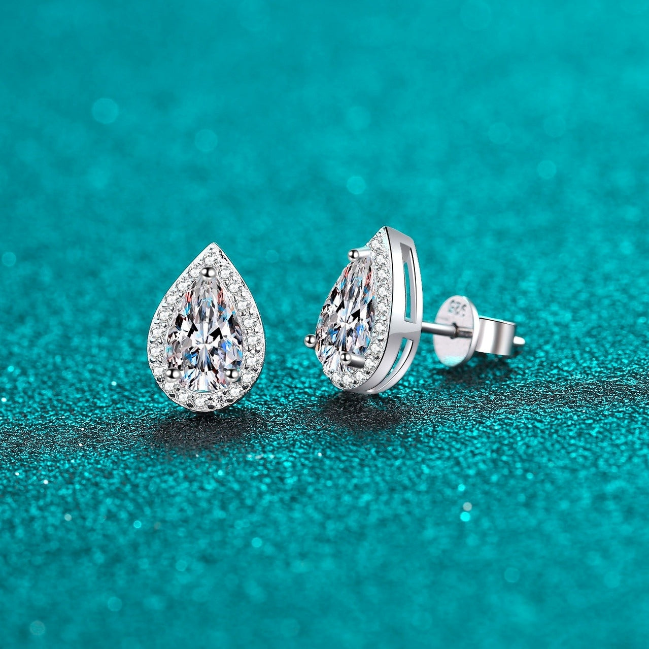 Elisa – Elegante Ohrstecker mit Moissanit