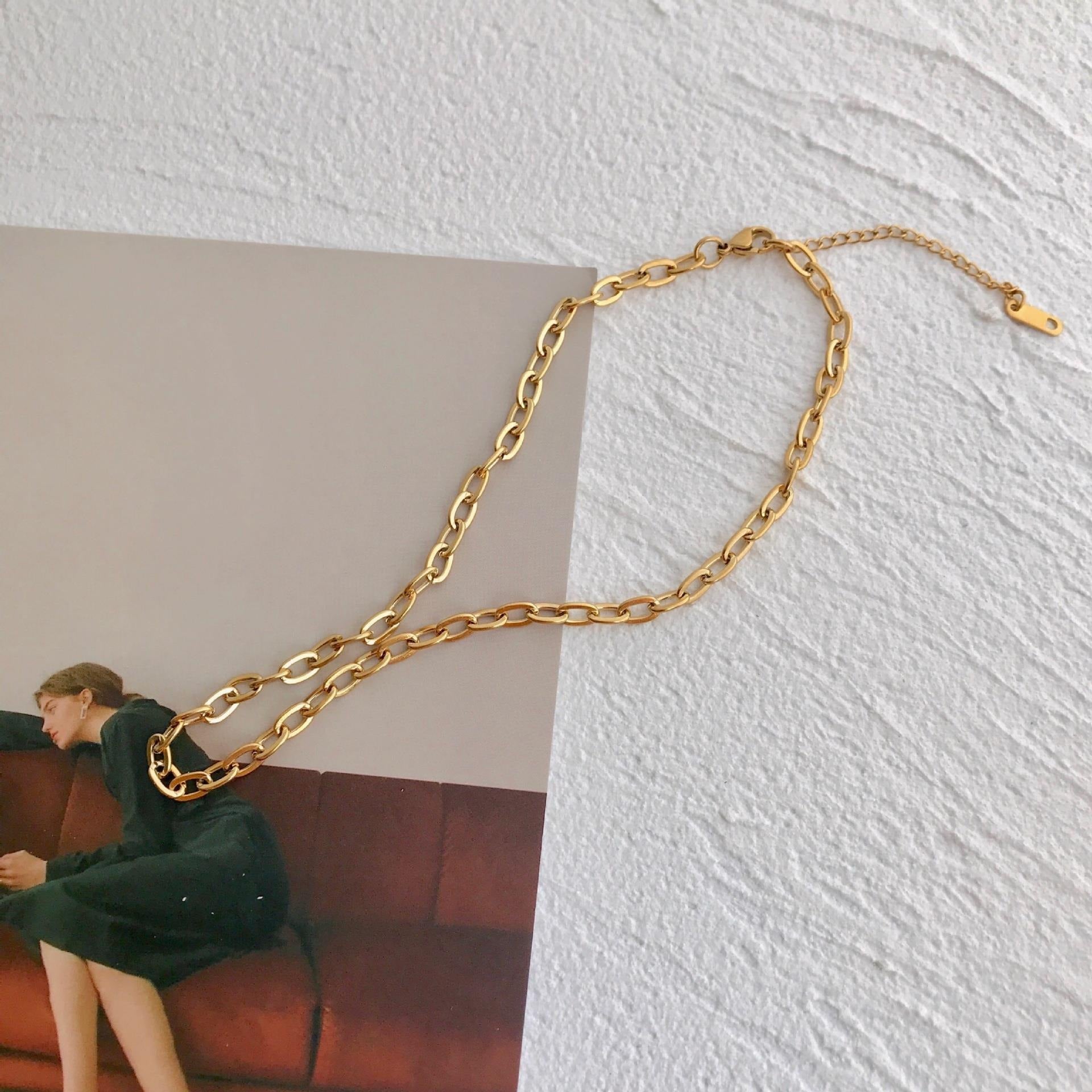 Elea – Einfaches Titanstahl-Halsband