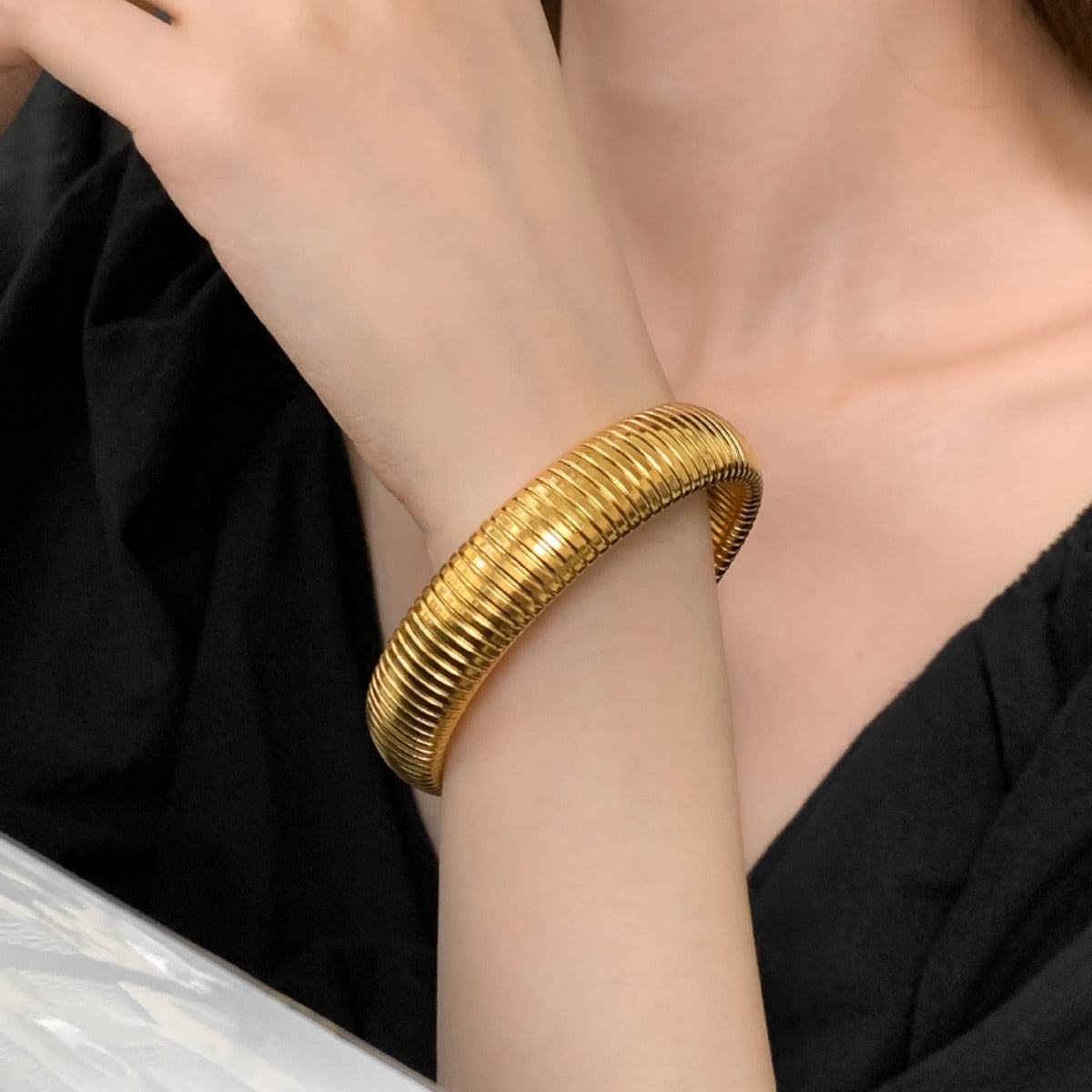 Kairin – Zartes Goldarmband