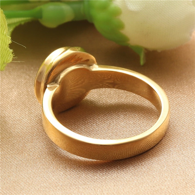 Amelina – Eleganter Ring mit Perlen verziert