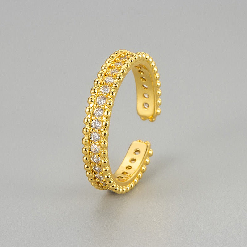 Aelya – Feiner Pavé-Ohrcuff aus Gold