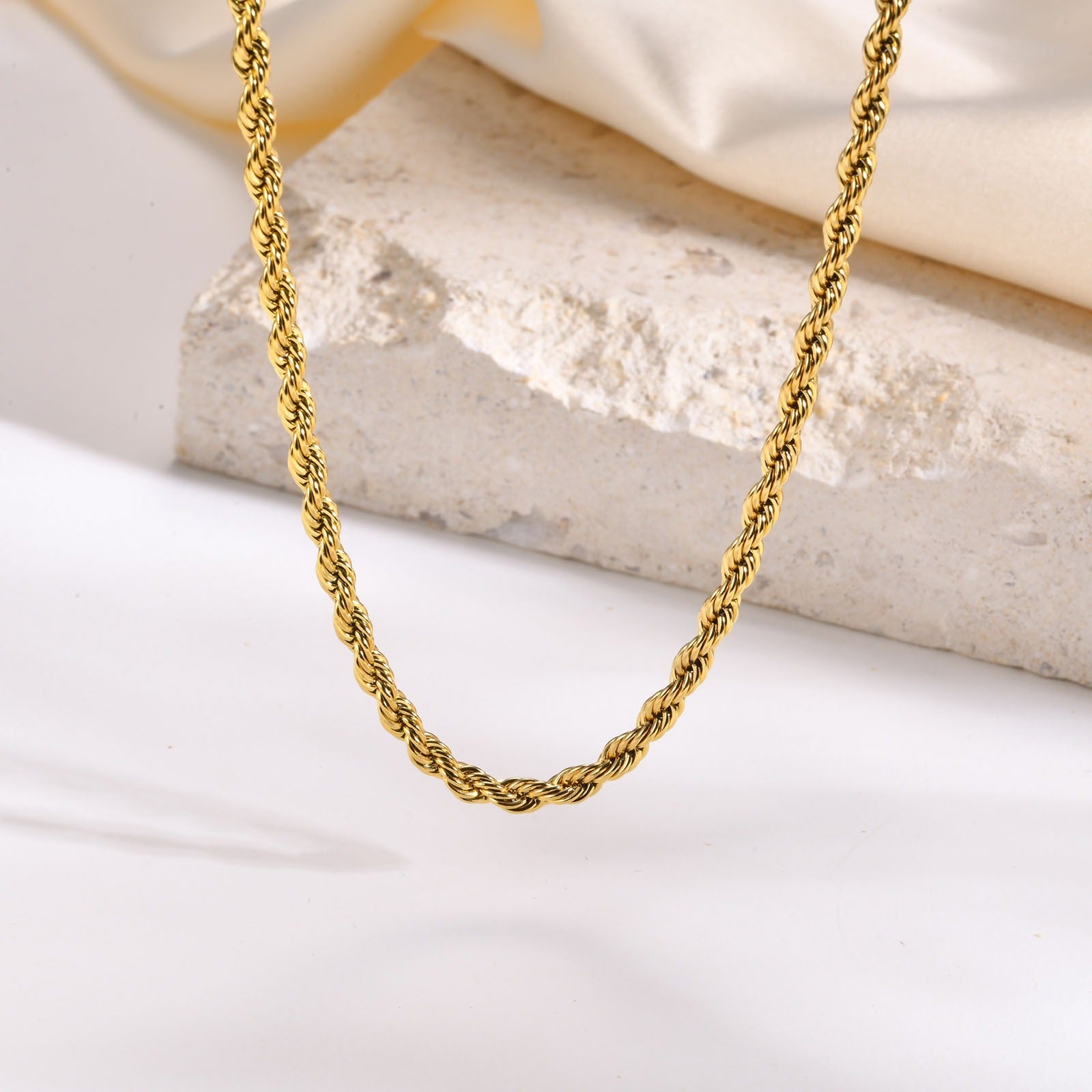 Livia – Doppelgeflochtenes Kettenarmband