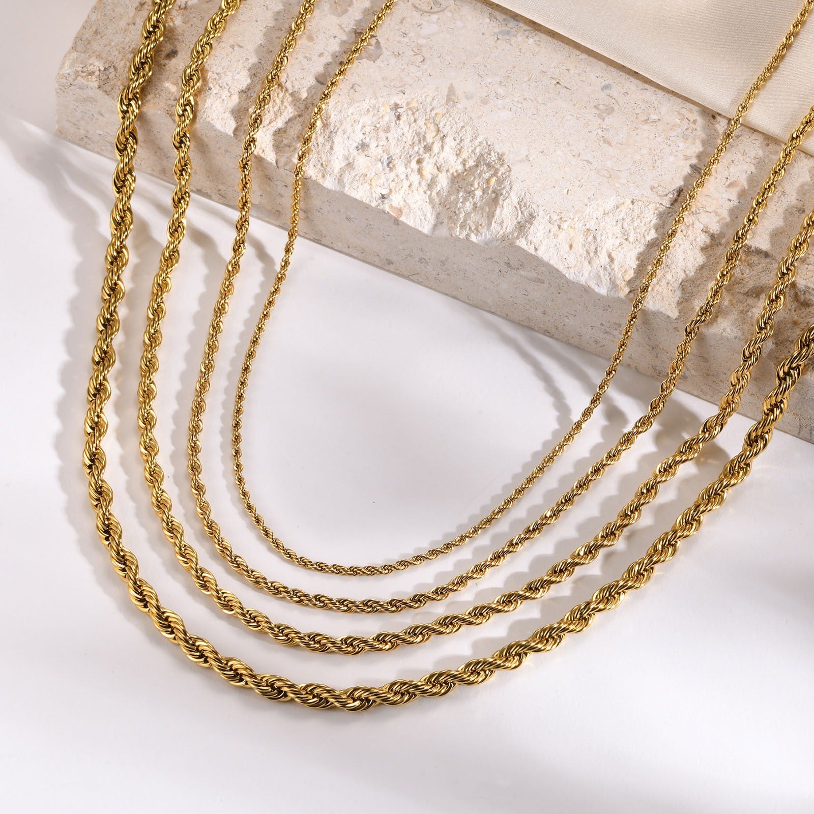 Livia – Doppelgeflochtenes Kettenarmband