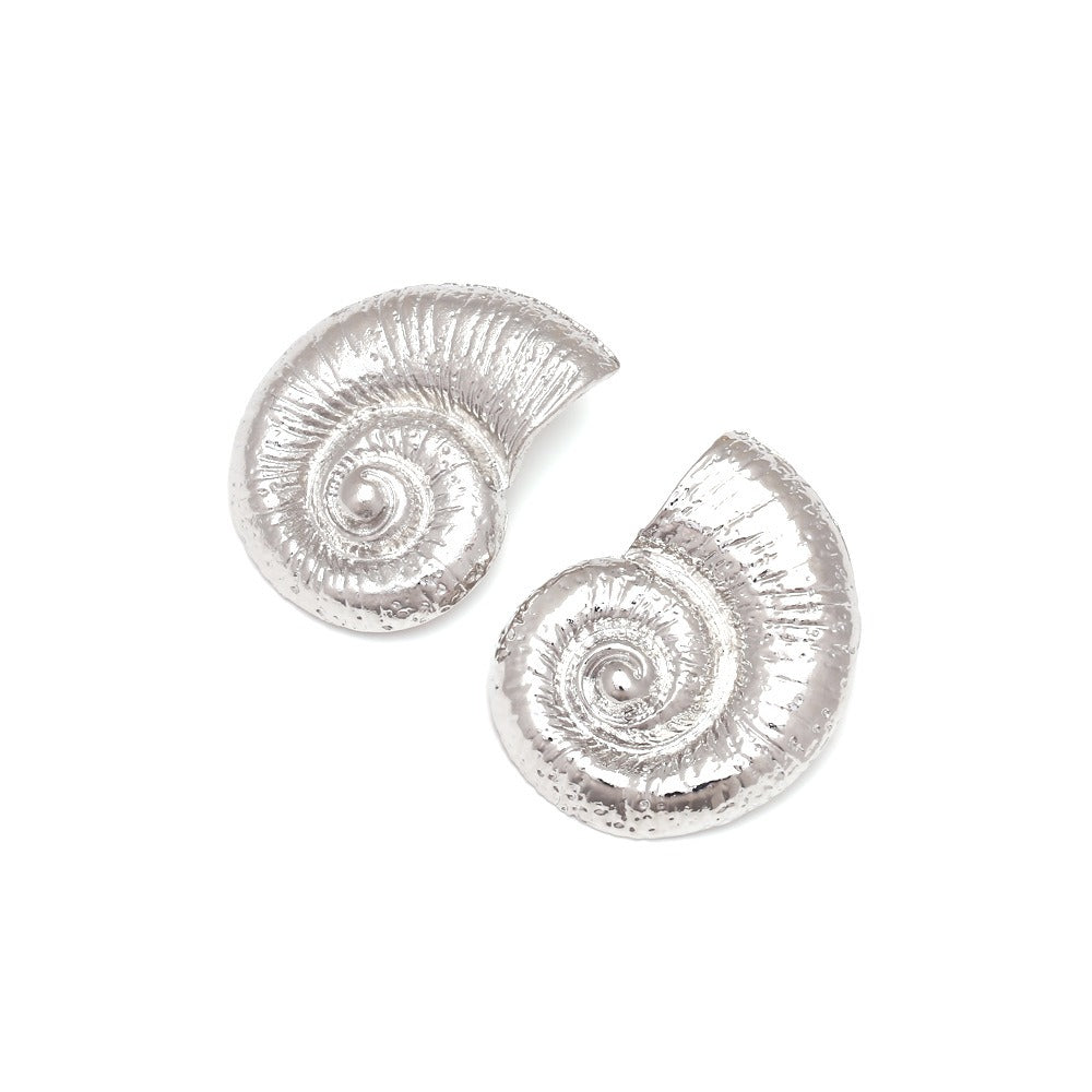 Pia – Elegante Muschel-Ohrringe