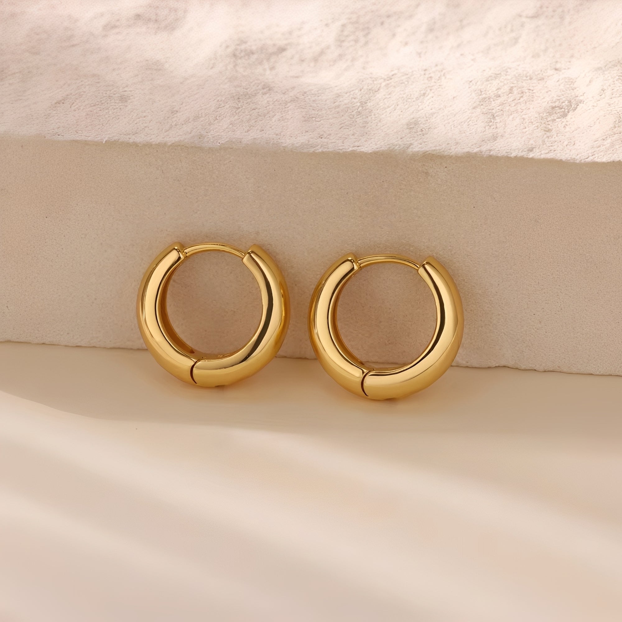 Elise – Minimalistische Creolen