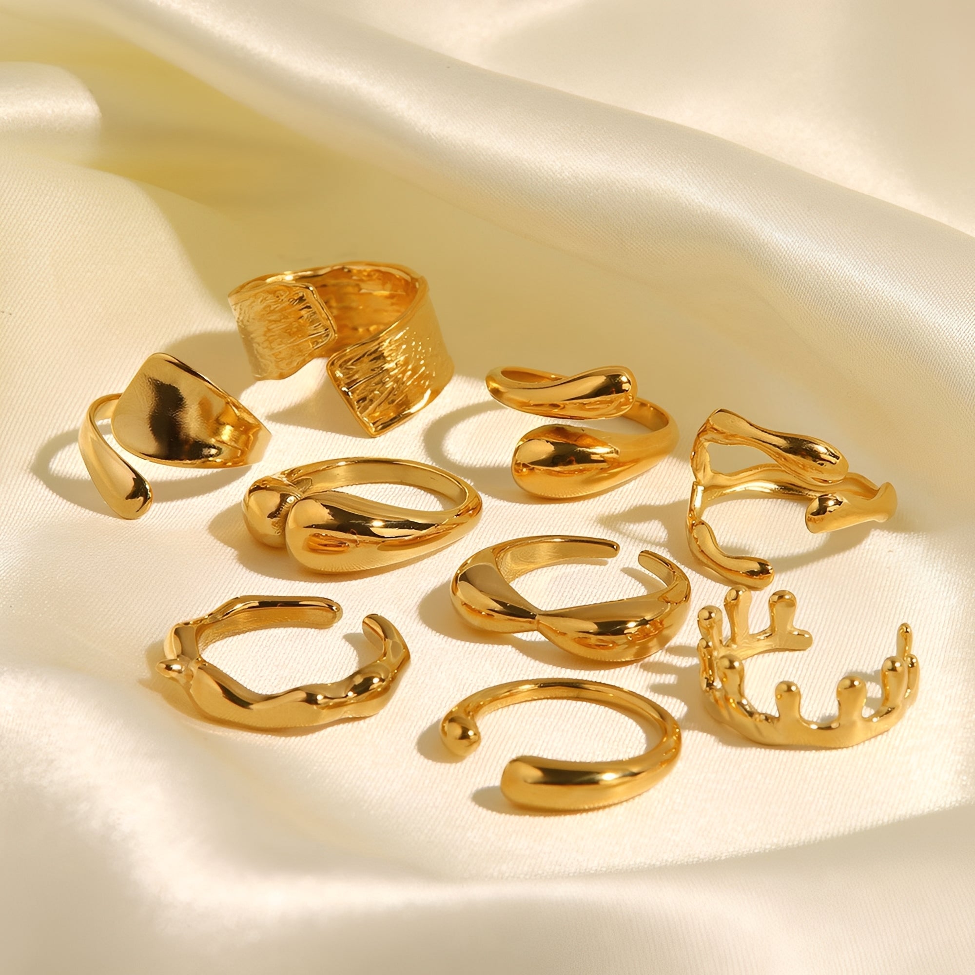 Naya – Geometrischer Ring Minimalistische Linie