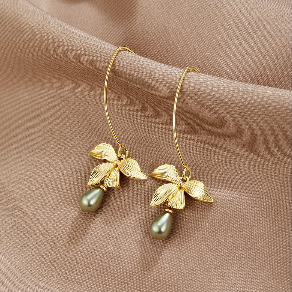 Kreselle – Ohrringe Tropfen Blatt Perle