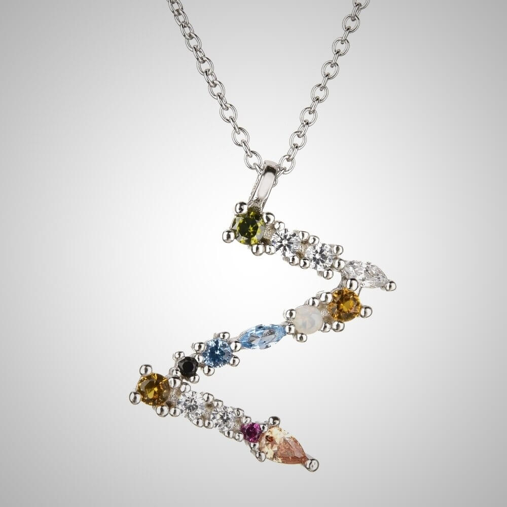 Nerina – Schmuck Leuchtender Initiale