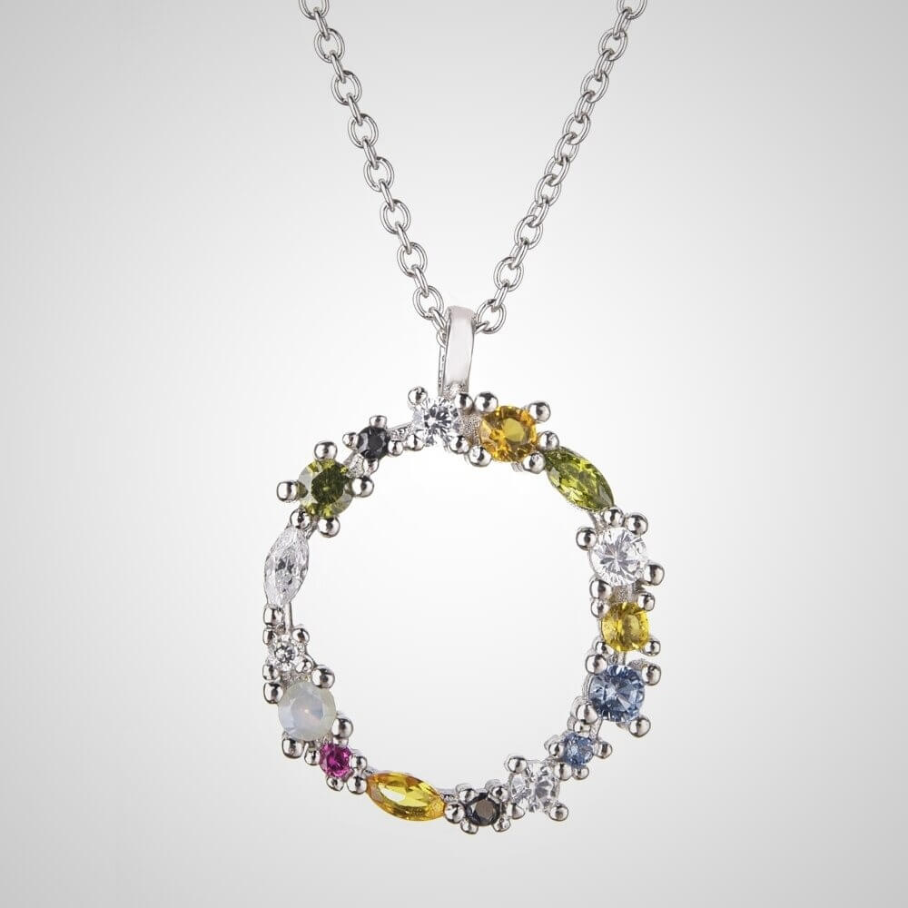 Nerina – Schmuck Leuchtender Initiale