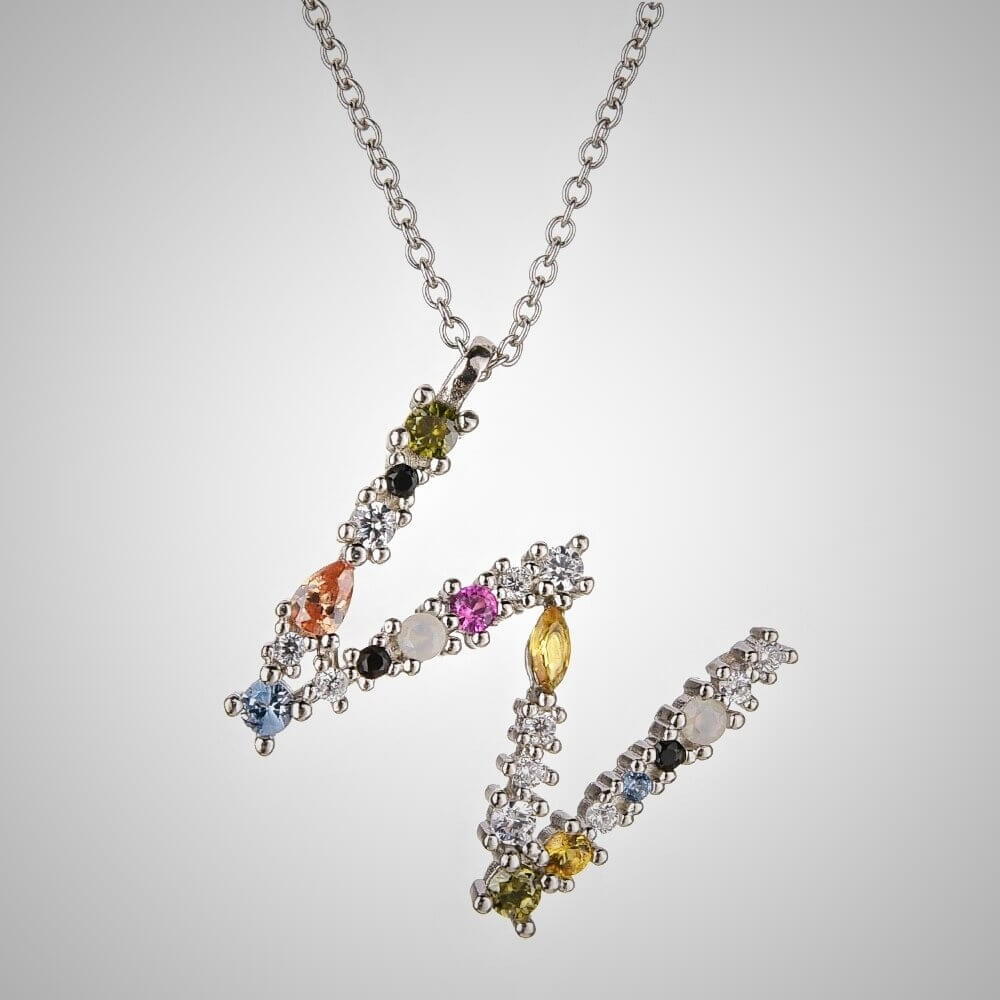Nerina – Schmuck Leuchtender Initiale