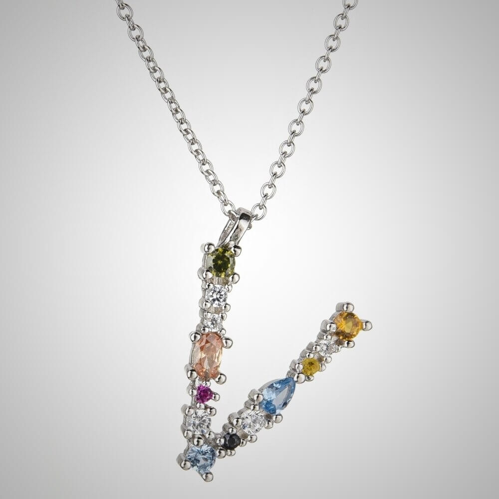 Nerina – Schmuck Leuchtender Initiale
