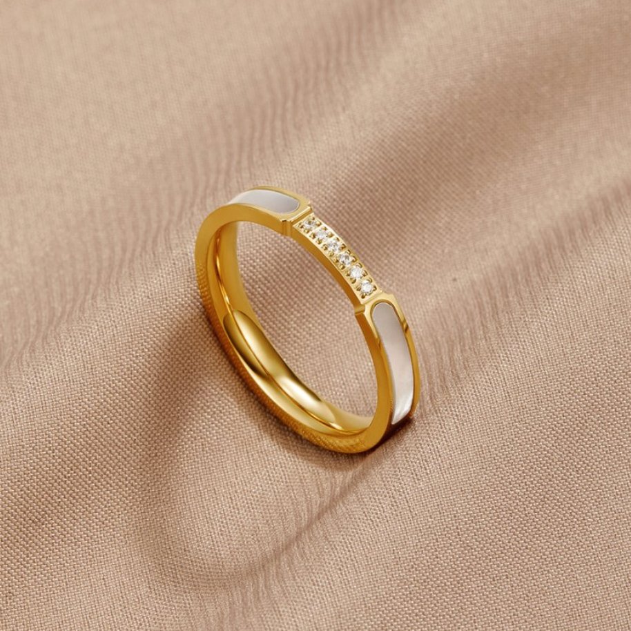 Yassi – Ring Perle und Strahlende Kristalle