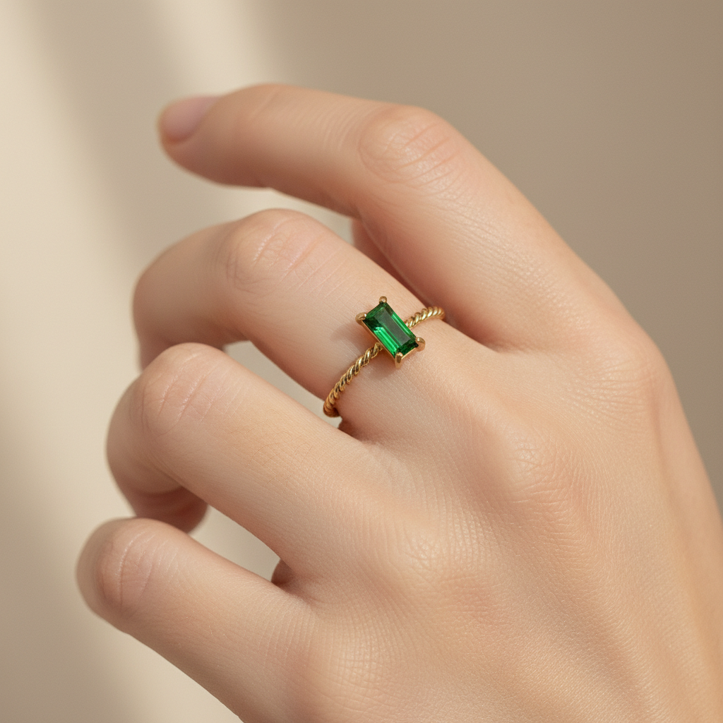 Selin – Ring mit gedrehter Edelstein