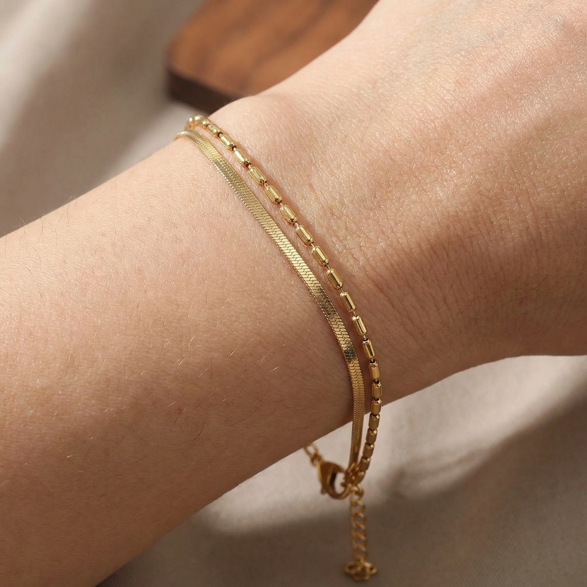Elise – Minimalistische Doppelkette-Armband