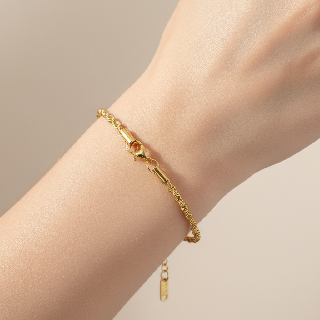Ines – Gedrehter Edelstahlarmband